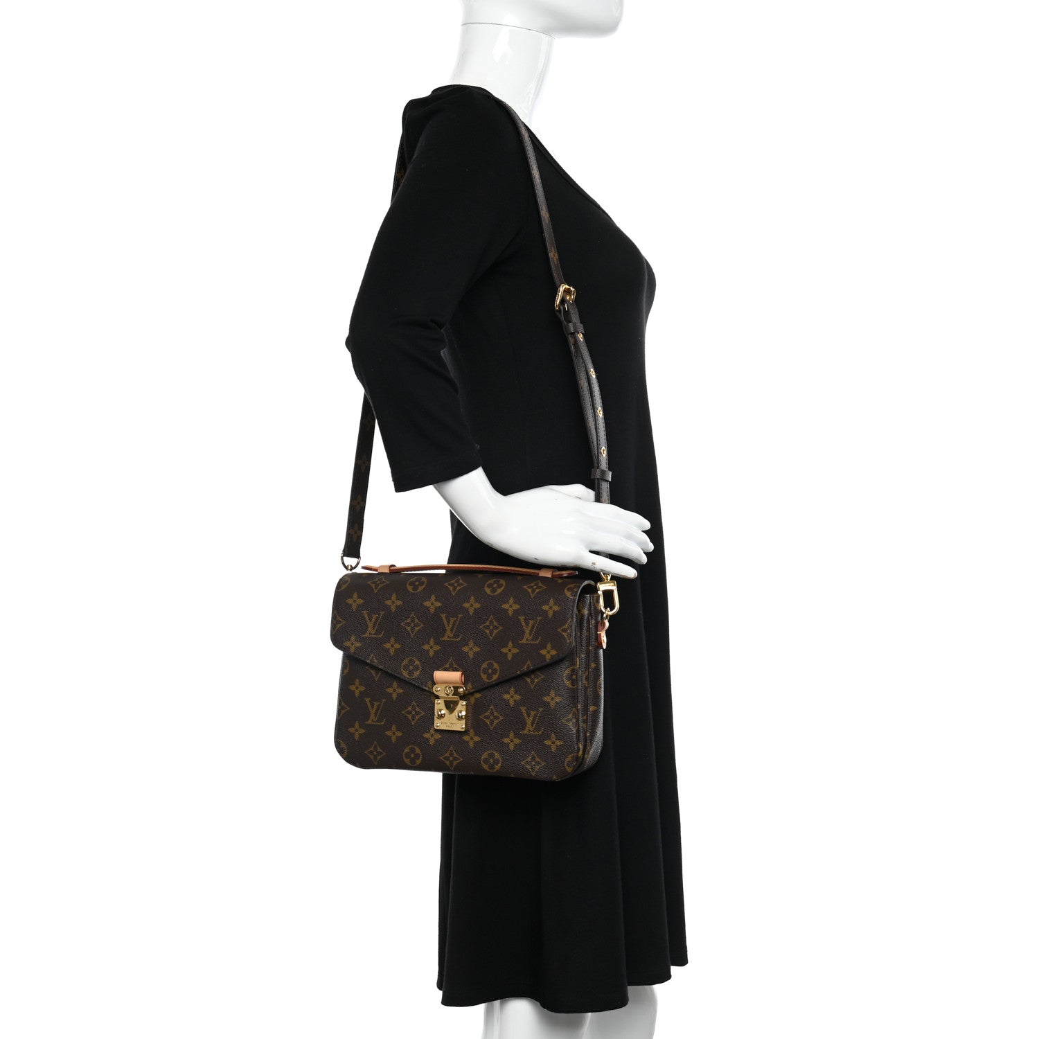 Louis Vuitton Monogram Pochette Metis 2 of 9