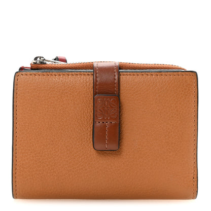 Loewe Grained Calfskin Anagram Embossed Slim Zip Bi-Fold Wallet Caramel Pecan 1 of 6