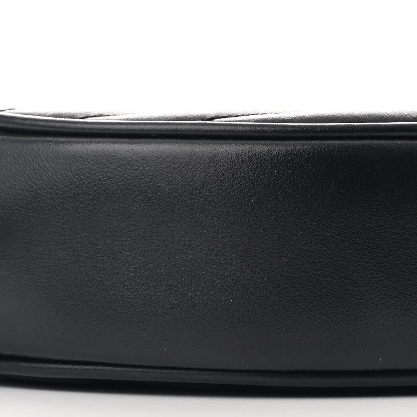 Calfskin Matelasse Chevron Round Vinyle Camera Bag Black