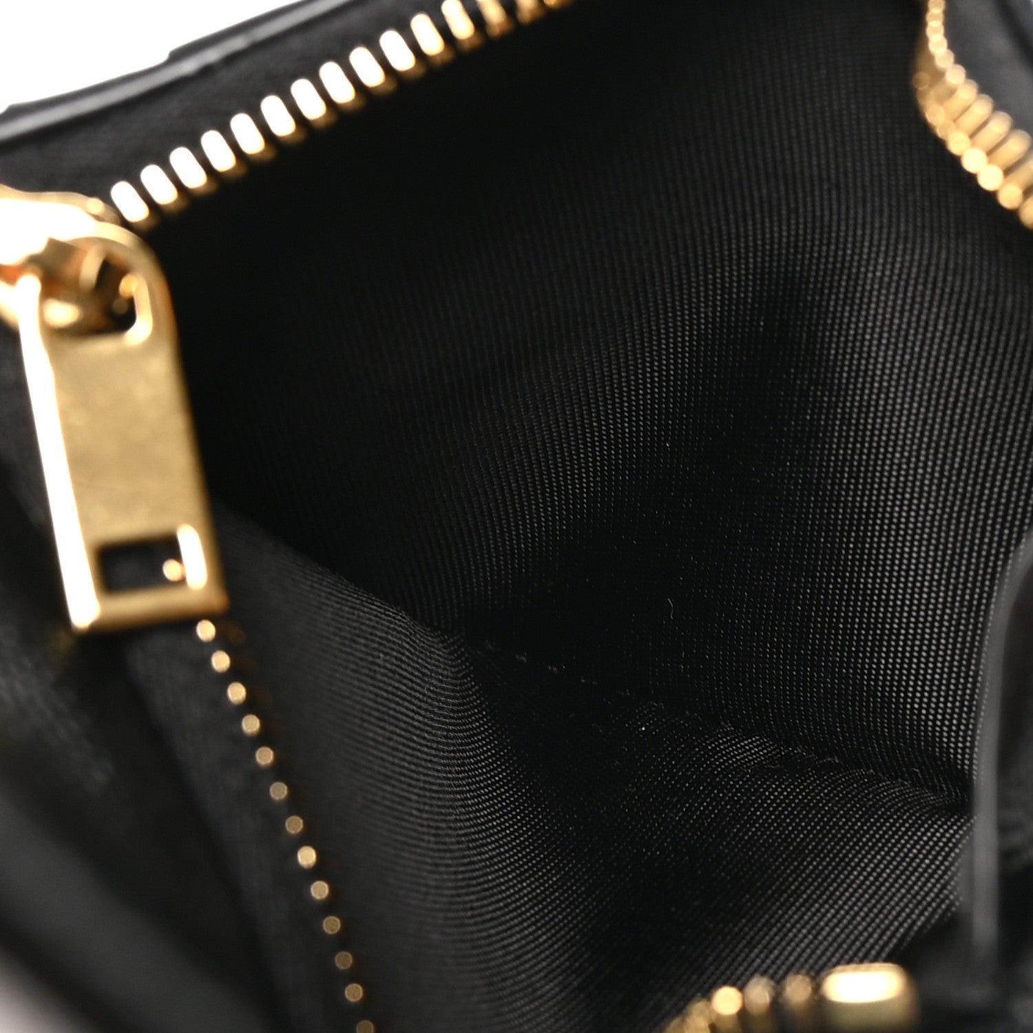 Saint Laurent Grain De Poudre Matelasse Chevron Monogram Compact Tri Fold Wallet Black 6 of 8