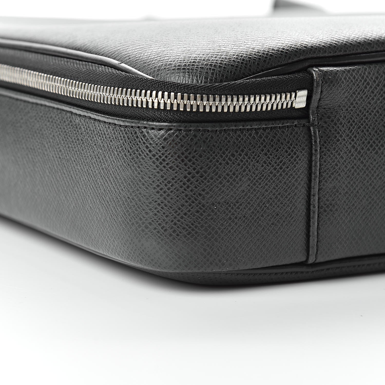 Louis Vuitton Taiga Odessa Briefcase Ardoise 9 of 12