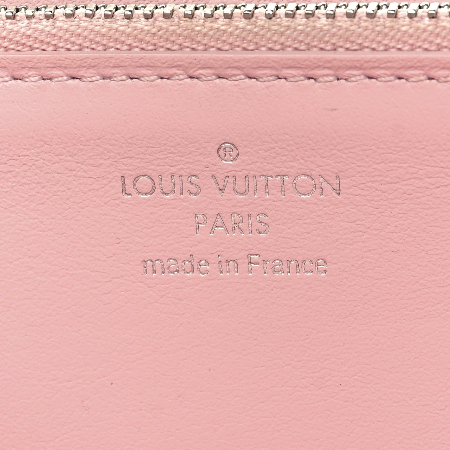 Taurillon Capucines Wallet Magnolia