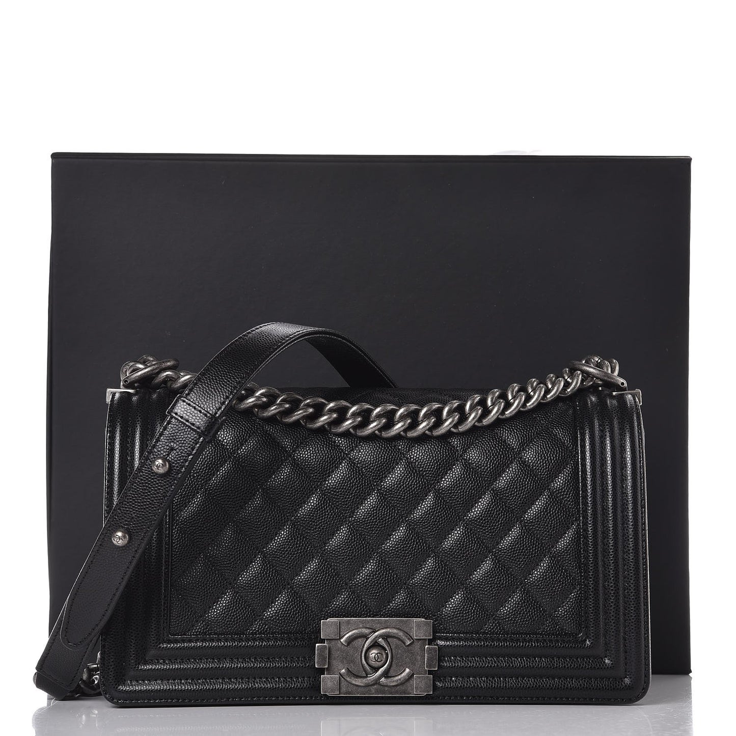 Caviar Quilted Medium Boy Flap Black