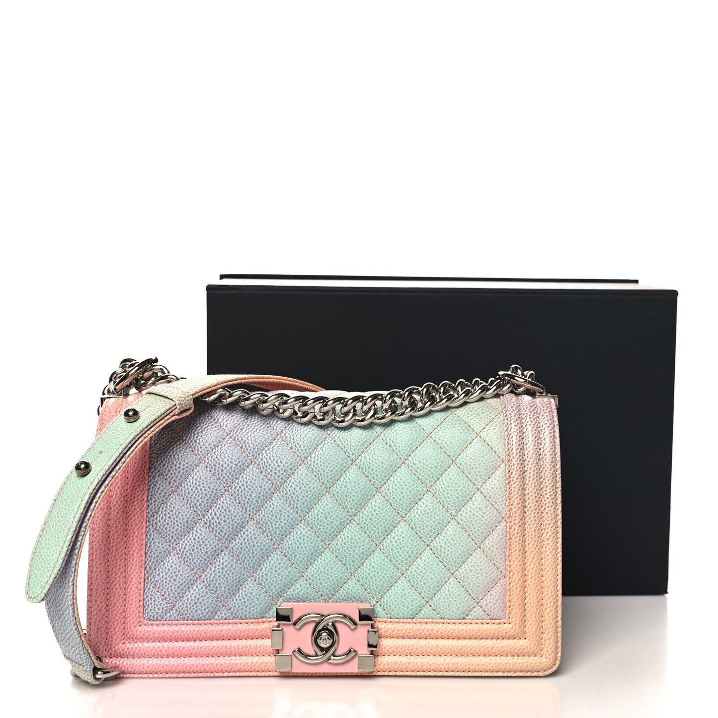 Caviar Quilted Medium Cuba Rainbow Boy Flap Multicolor