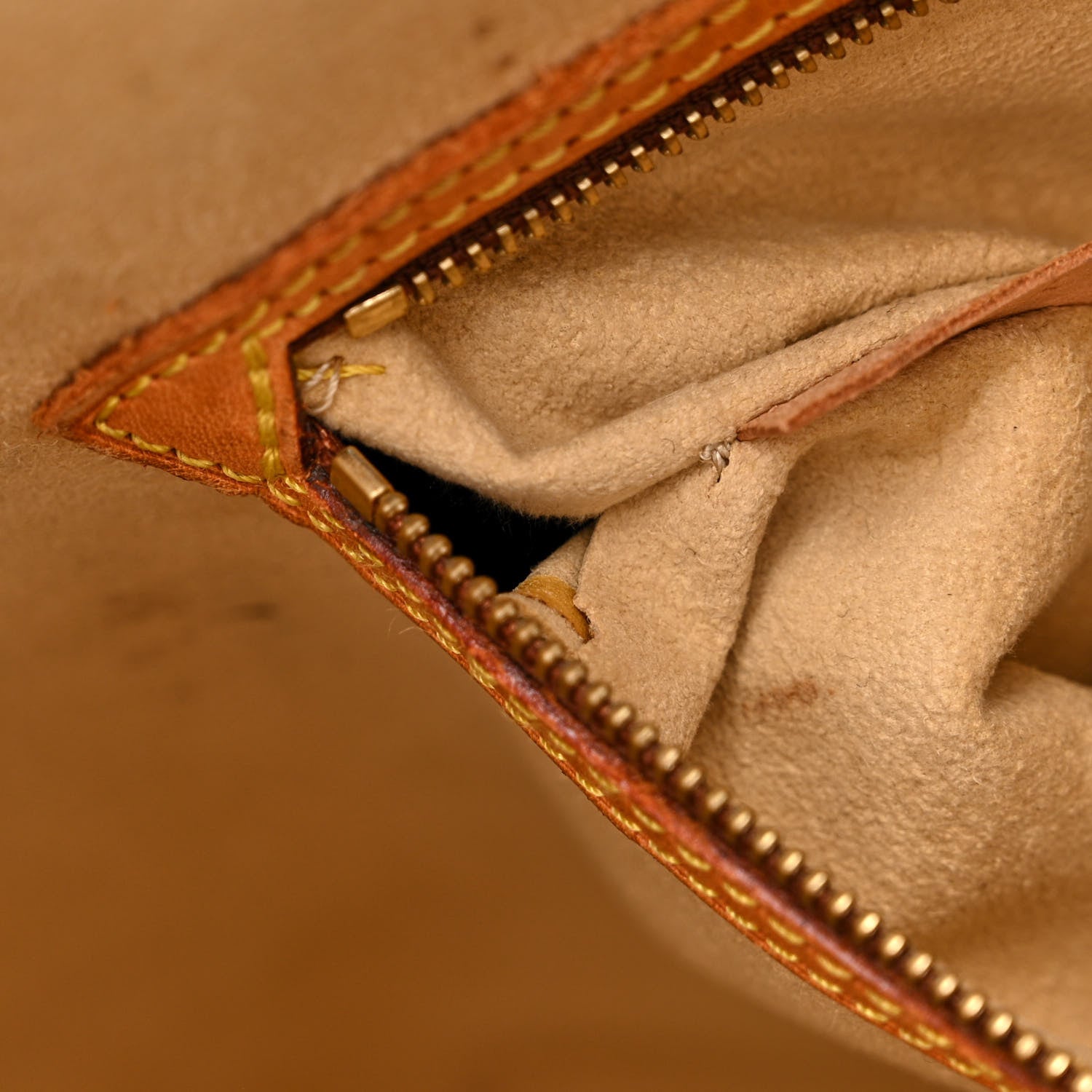 Louis Vuitton Monogram Babylone 9 of 17