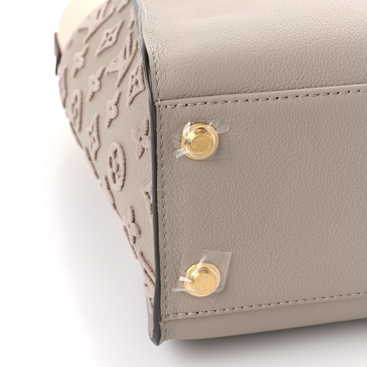 Calfskin Monogram Tufting On My Side Galet