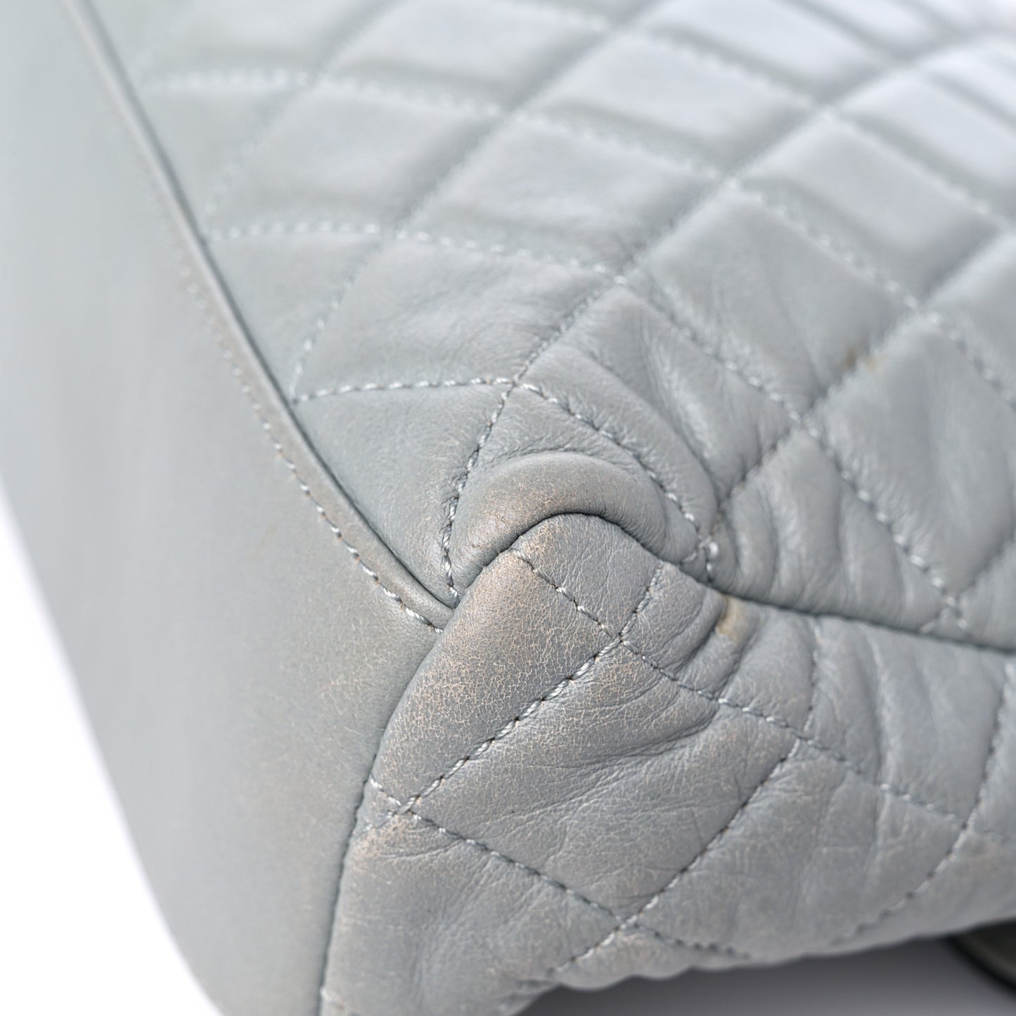 Lambskin Quilted Mademoiselle East West Flap Light Grey