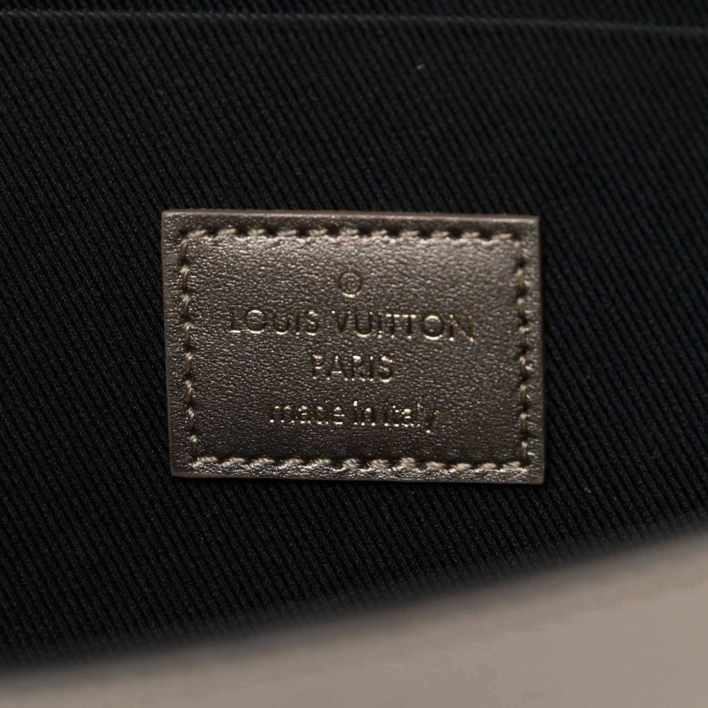 Vernis Felicie Pochette Chain Wallet Champagne Metallise