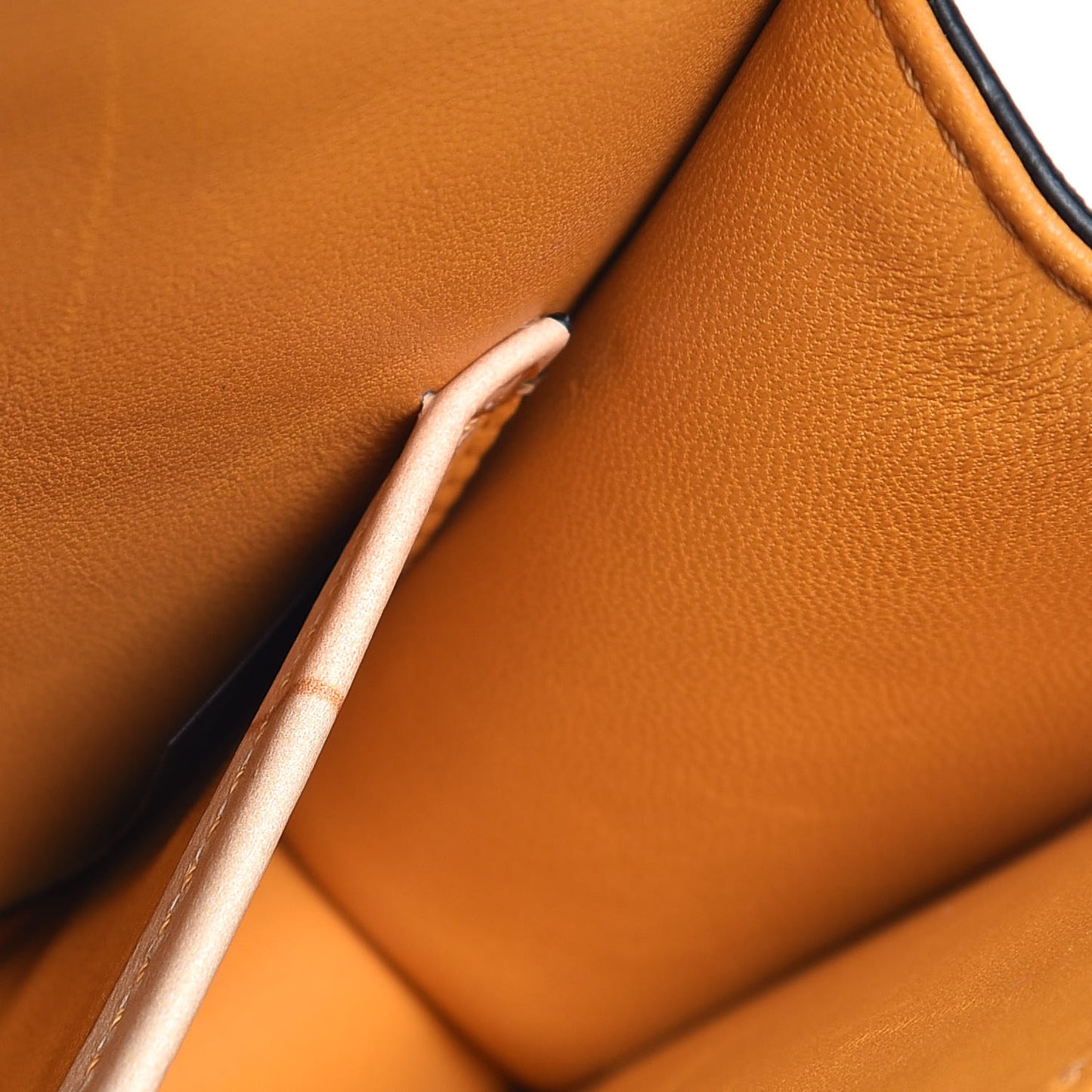 Vitello Native Couture 1975 Mini Glam Lock Rockstud Flap Mandarin Sorbet