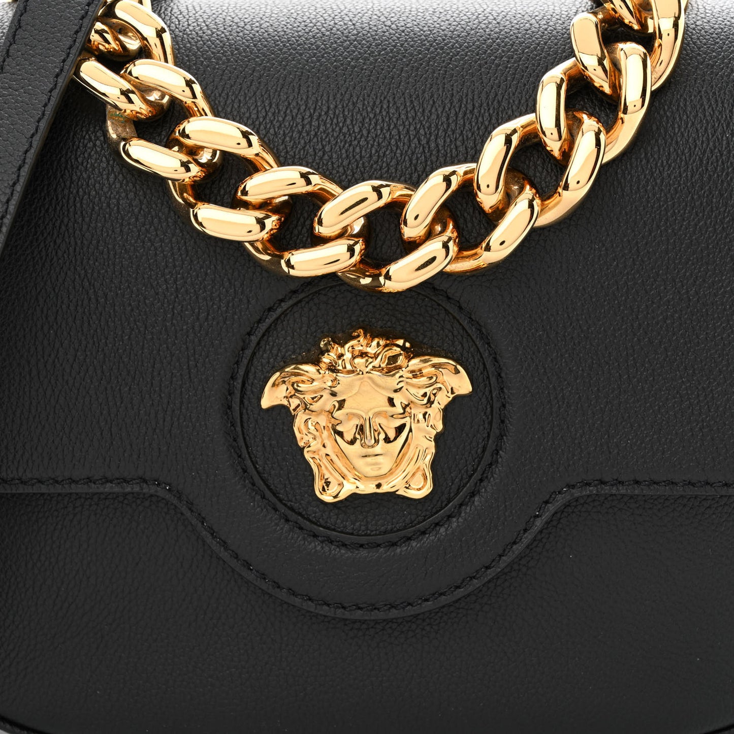 Grained Calfskin La Medusa Chain Clutch Bag Black