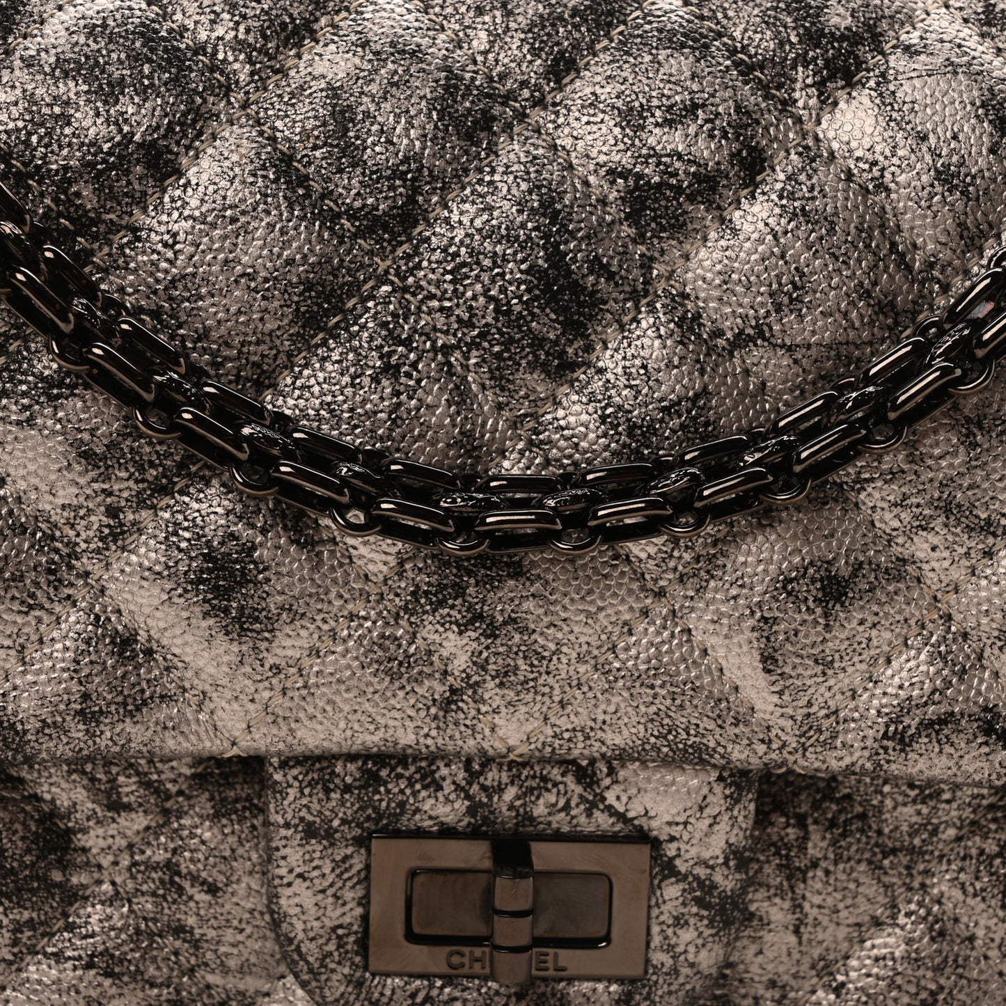 Metallic Caviar Quilted 2.55 Reissue 225 Flap Silver Black