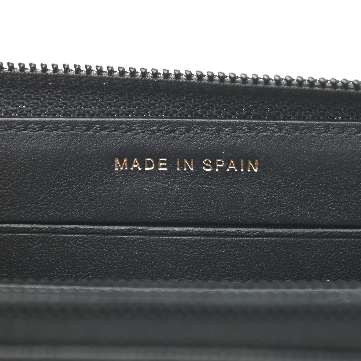 Caviar Quilted Small Boy Zip Around Wallet Black