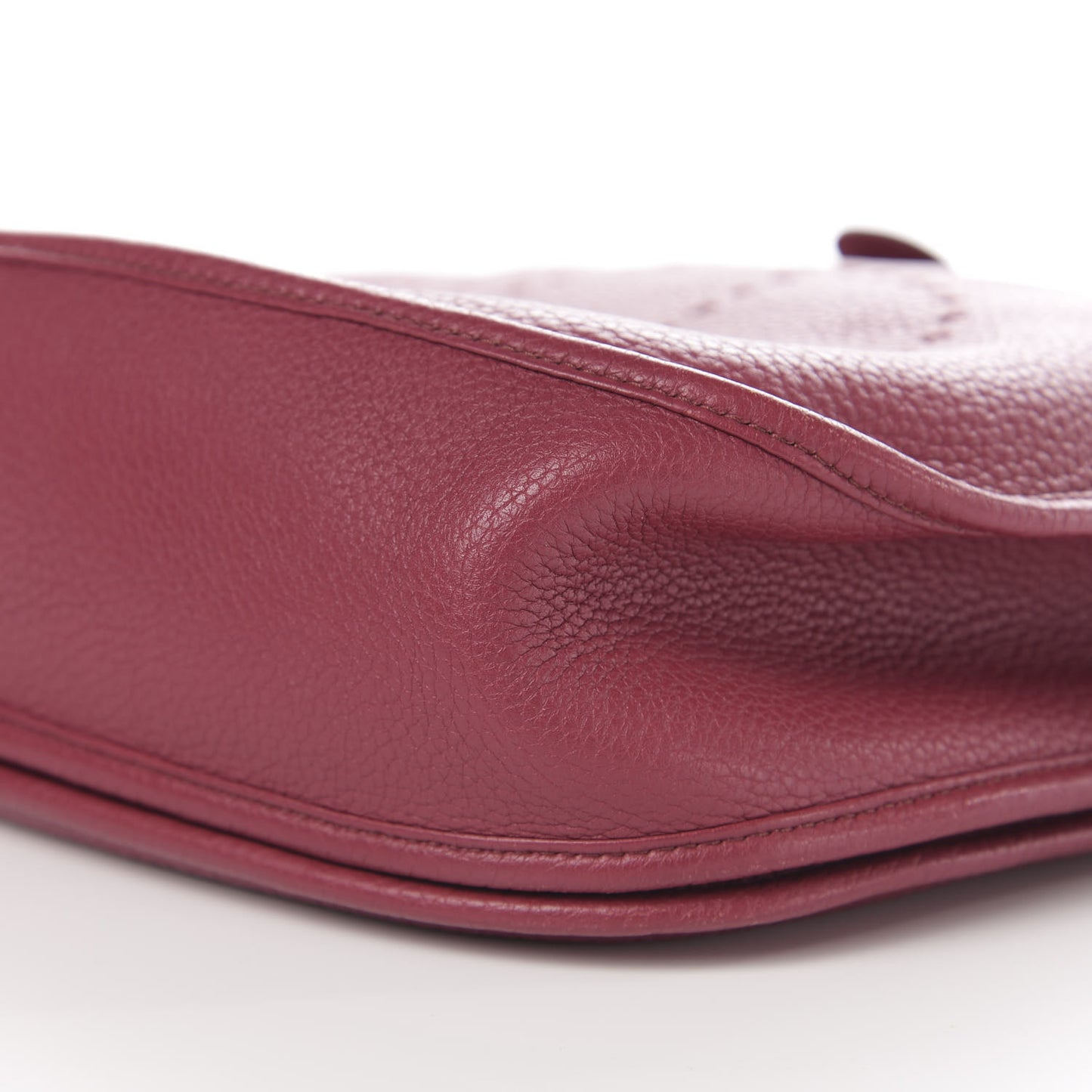 Taurillon Clemence Evelyne III PM Rubis