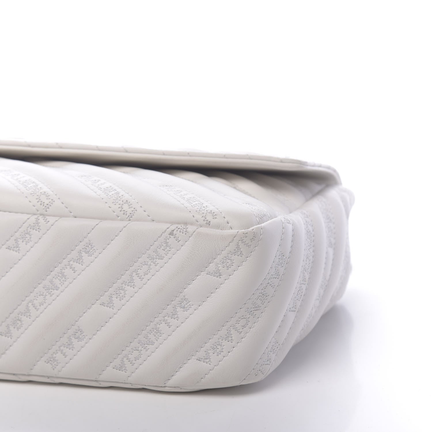 Balenciaga Calfskin Logo Matelasse M BB Chain Shoulder Bag Blanc Neige 10 of 11