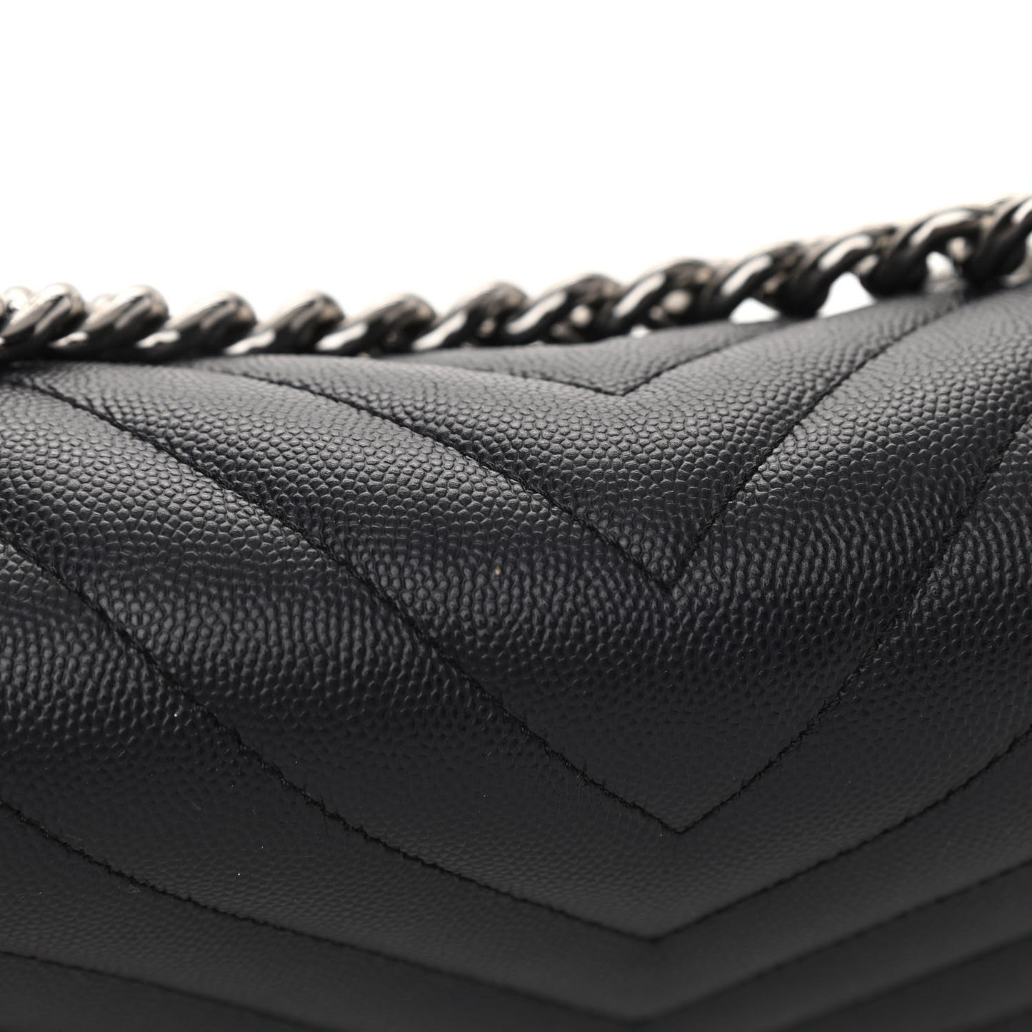 Caviar Chevron Quilted Medium Boy Flap Black