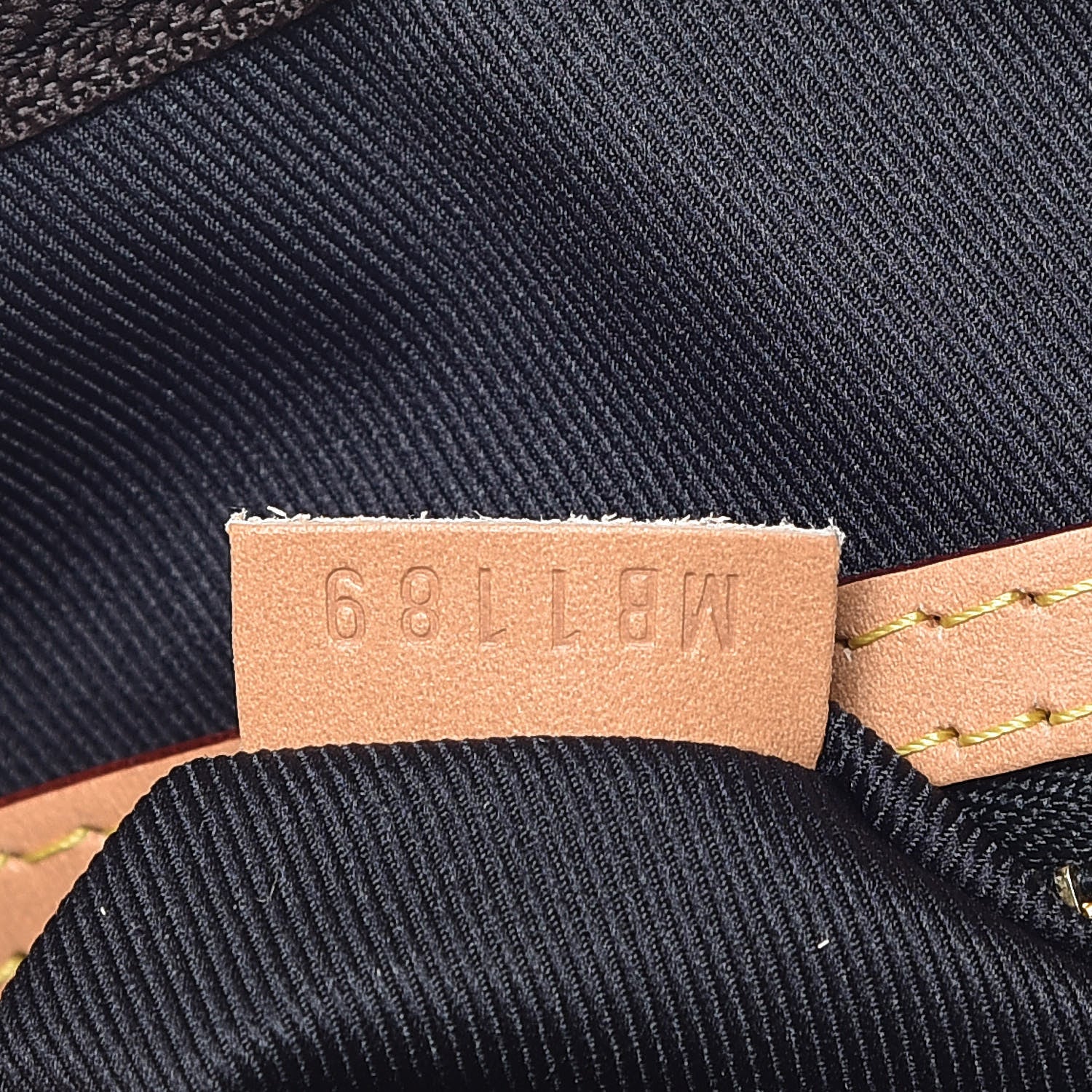 Louis Vuitton Reverse Monogram Giant Keepall Bandouliere 50 8 of 11