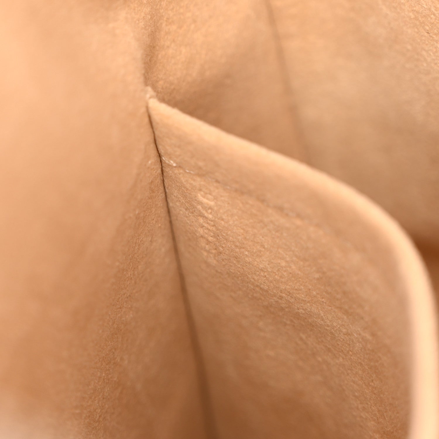 Louis Vuitton Nomade Lockit Caramel 7 of 12