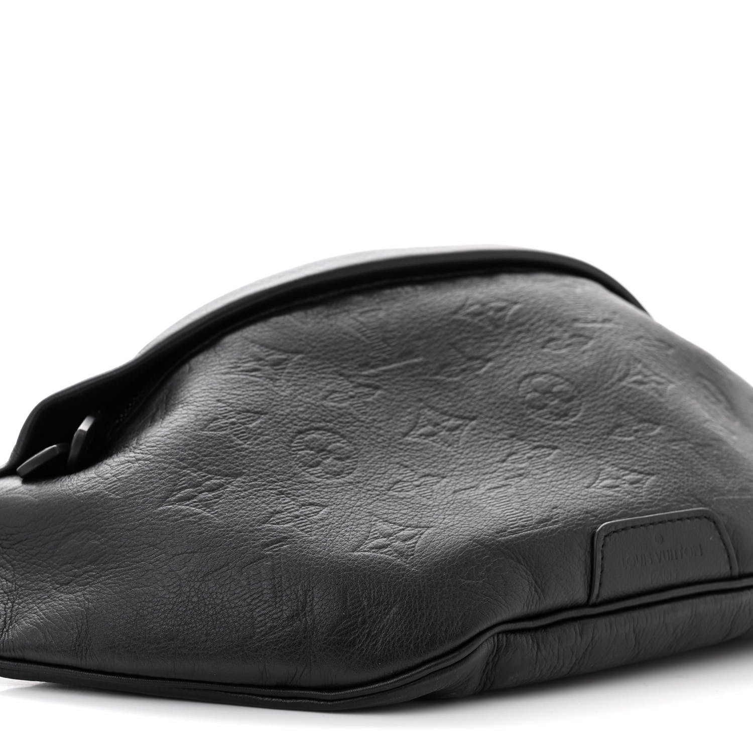 Louis Vuitton Calfskin Monogram Shadow Discovery Bumbag Black 9 of 10