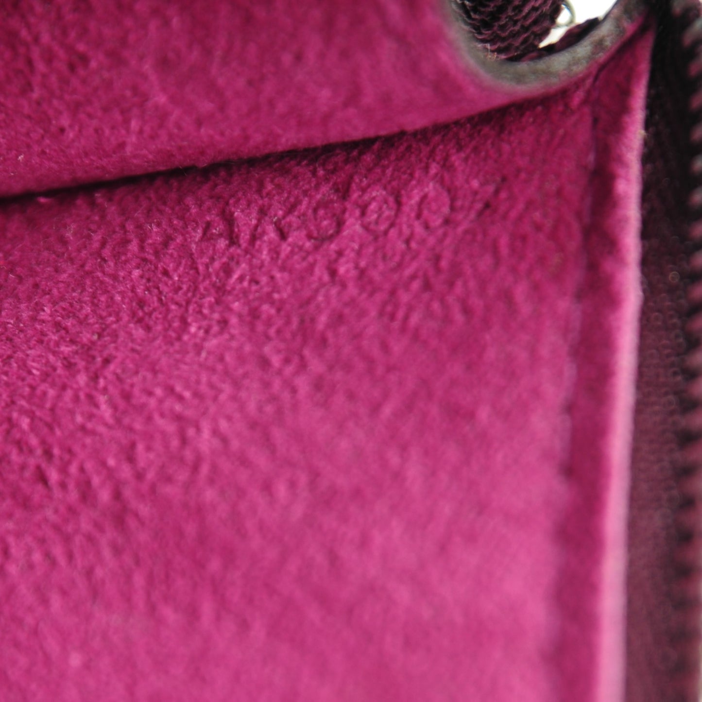 Epi Pochette Accessories 24 Cassis