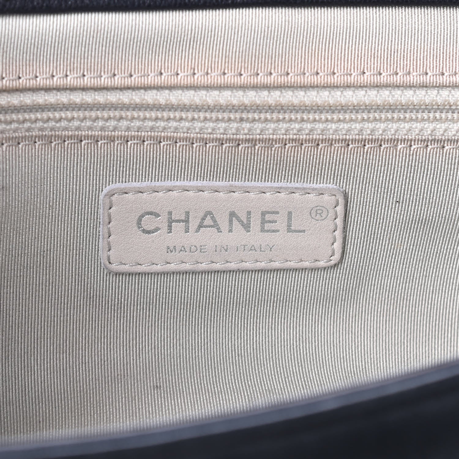 Chanel Washed Lambskin Quilted Medium Chain Around Messenger Black 6 of 10