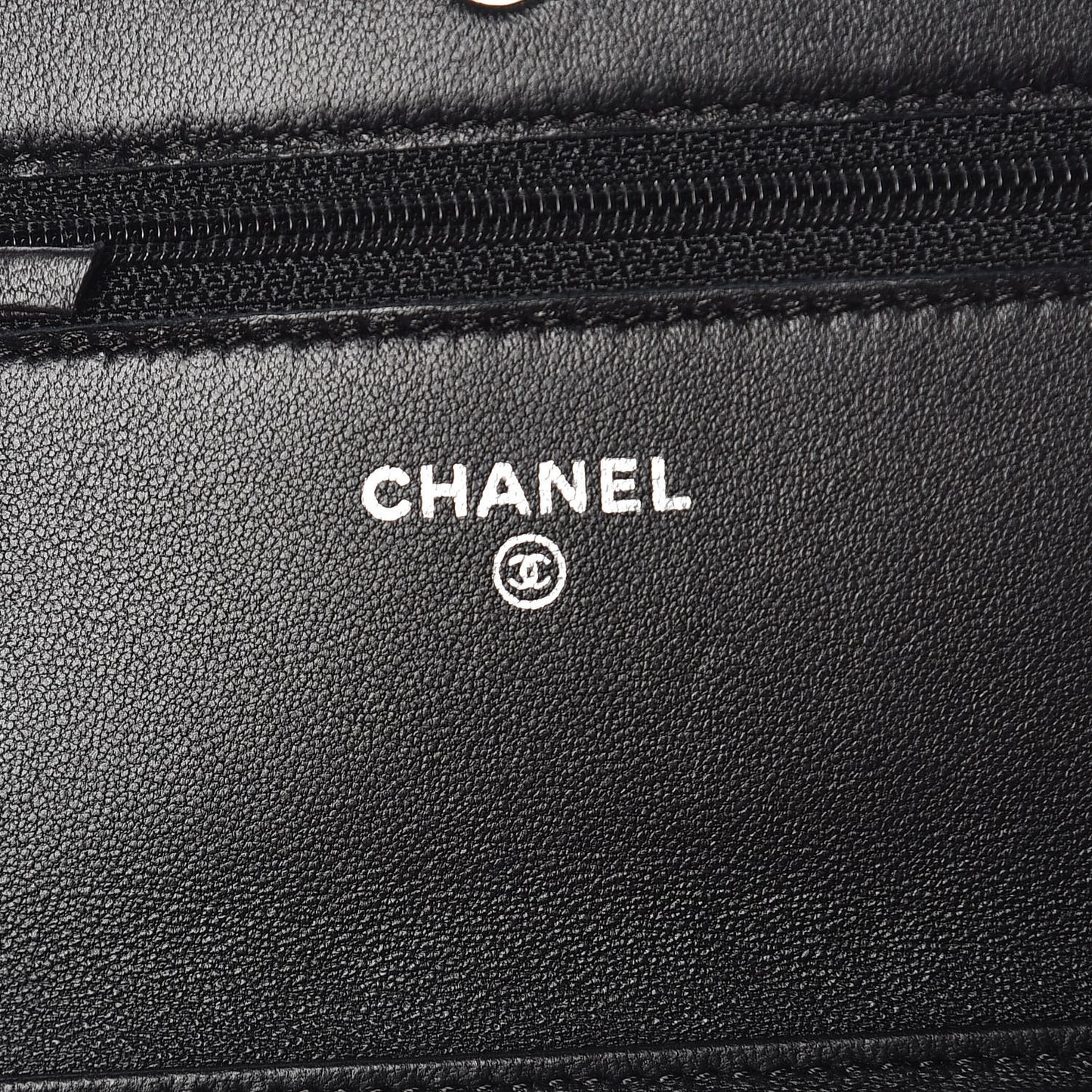 Lambskin Quilted Wallet On Chain WOC Black