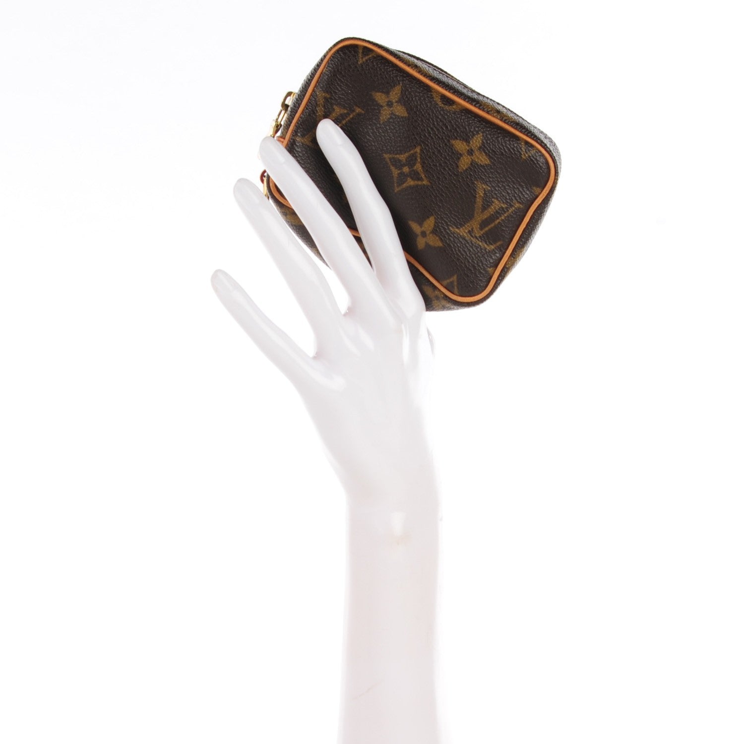 Louis Vuitton Monogram Wapity Case 2 of 7