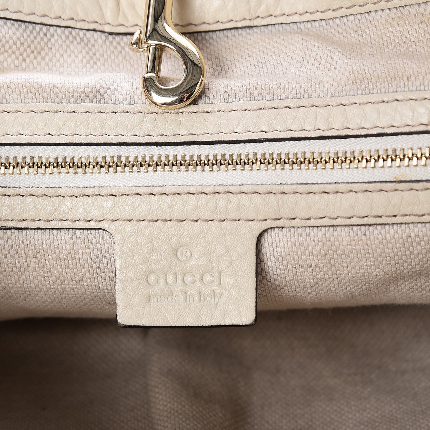 Pebbled Calfskin Medium Soho Chain Shoulder Bag Off White