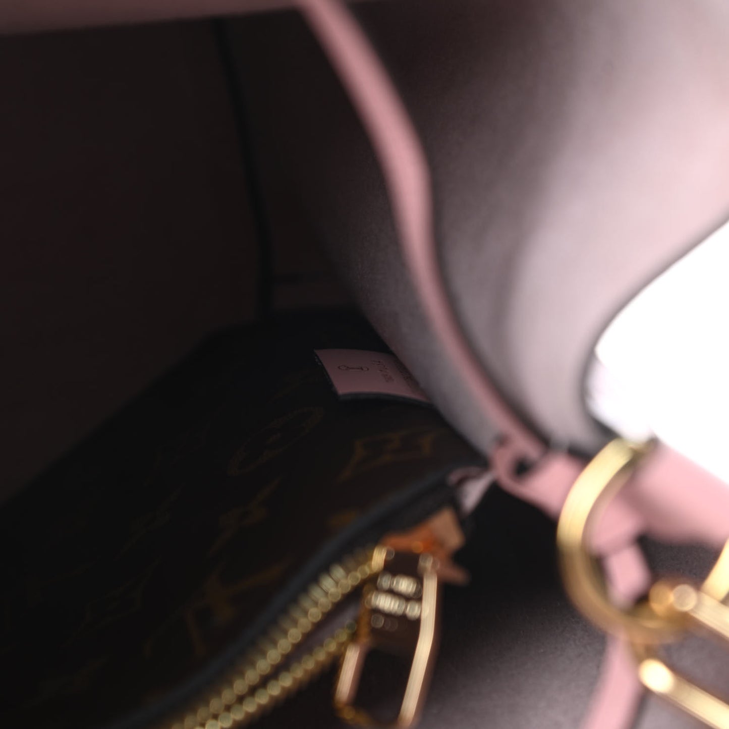 Monogram Neonoe MM Rose Poudre