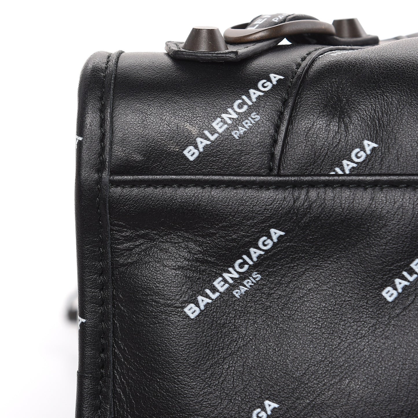 Veau Allover Logo Classic Hardware City Black White
