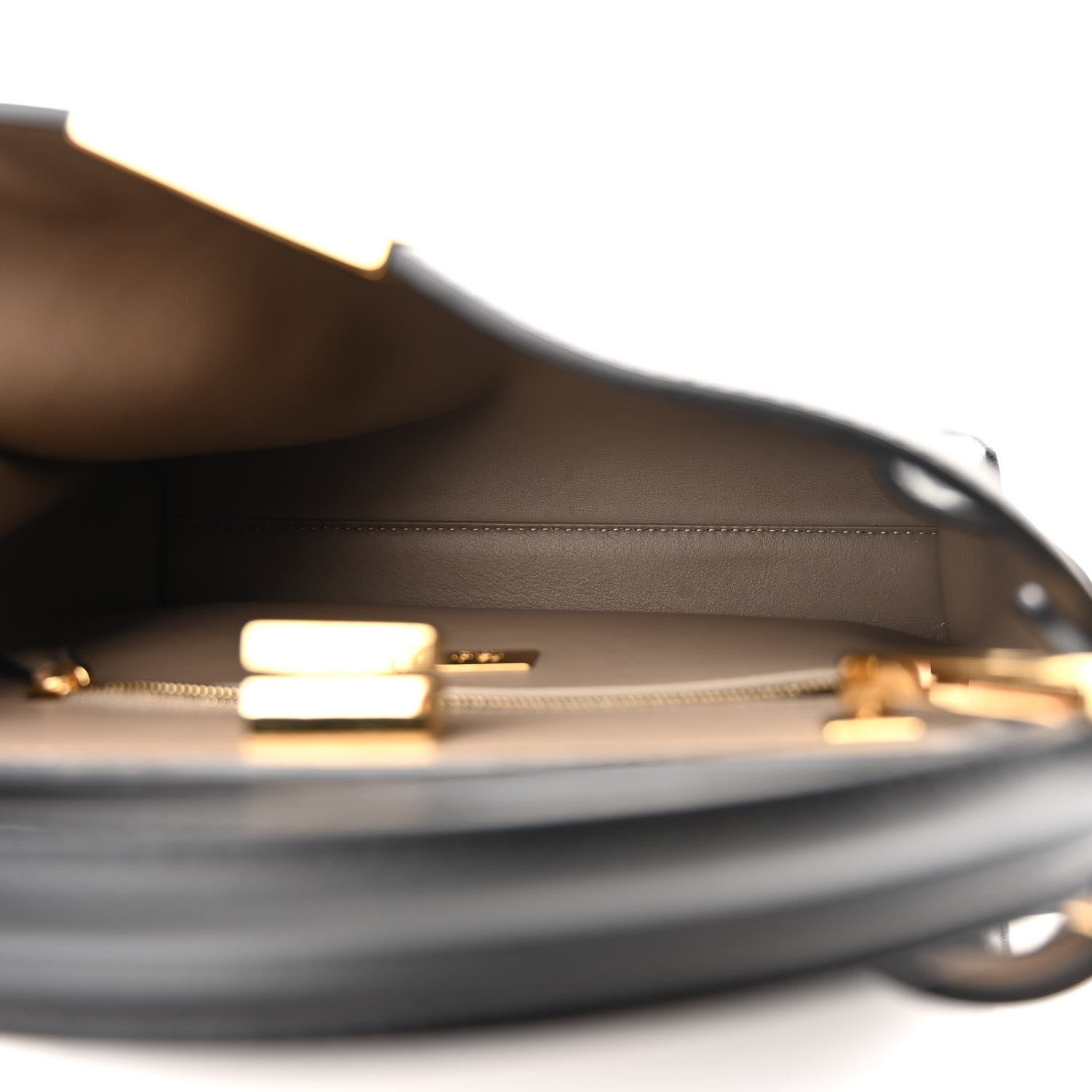 Fendi Vitello Tahiti Burro Medium Peekaboo Iconic Essentially Satchel Black Corda 5 of 14