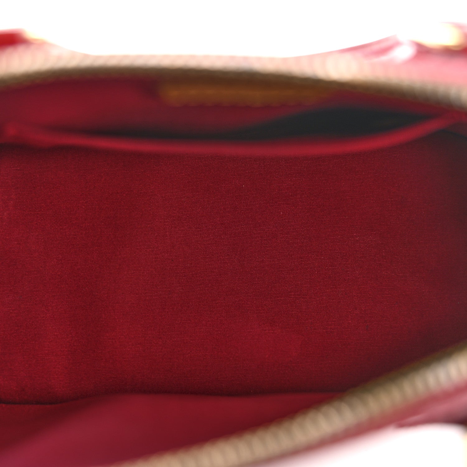 Louis Vuitton Vernis Alma BB Pomme D'Amour 5 of 14