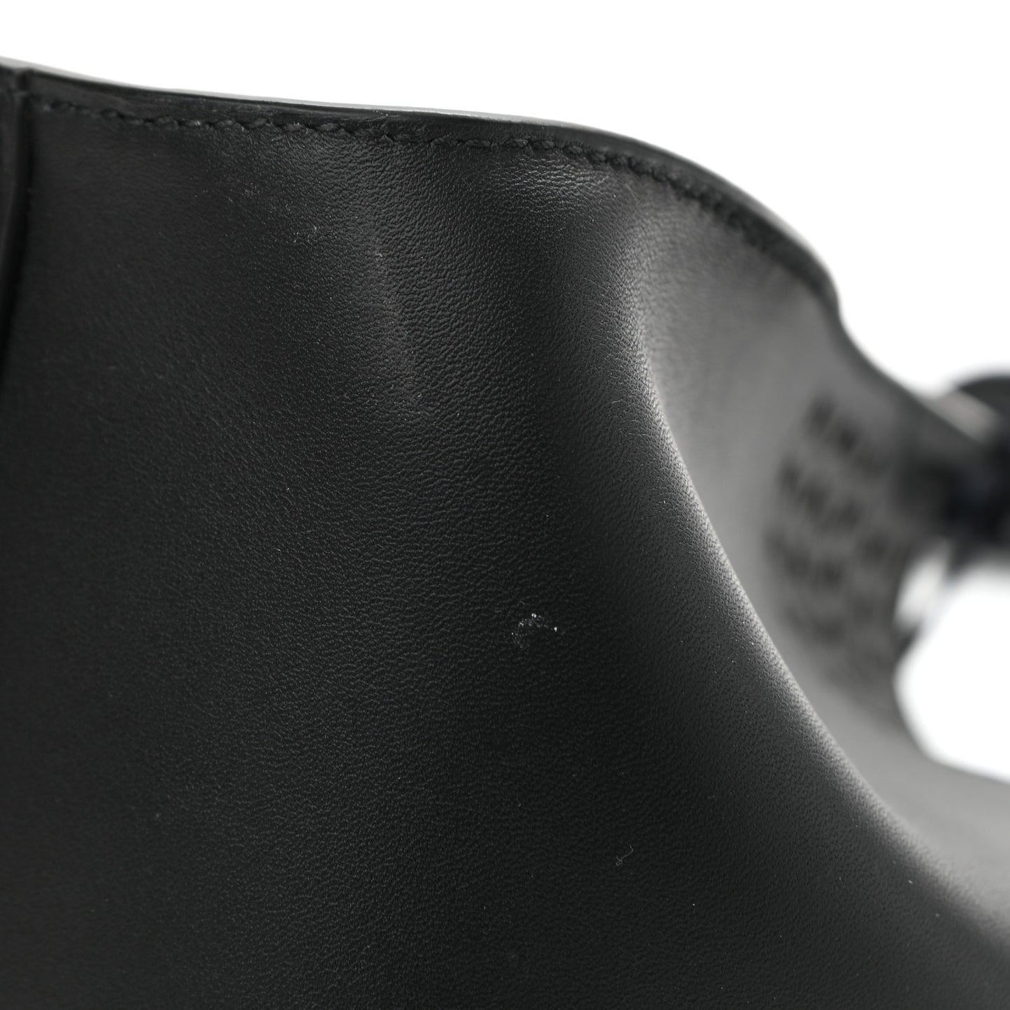 Calfskin Vienne Lili 22 Tote Black