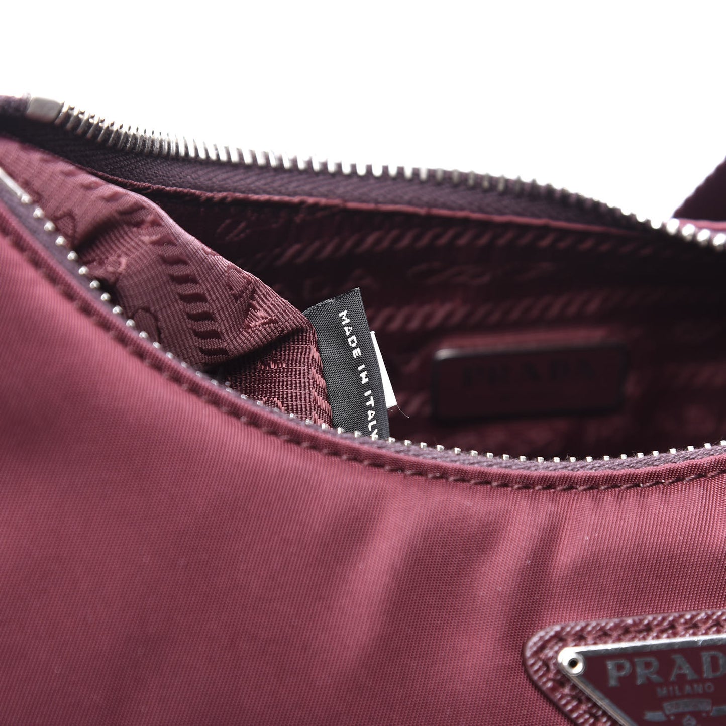 Tessuto Nylon Re-Edition 2005 Shoulder Bag Granato