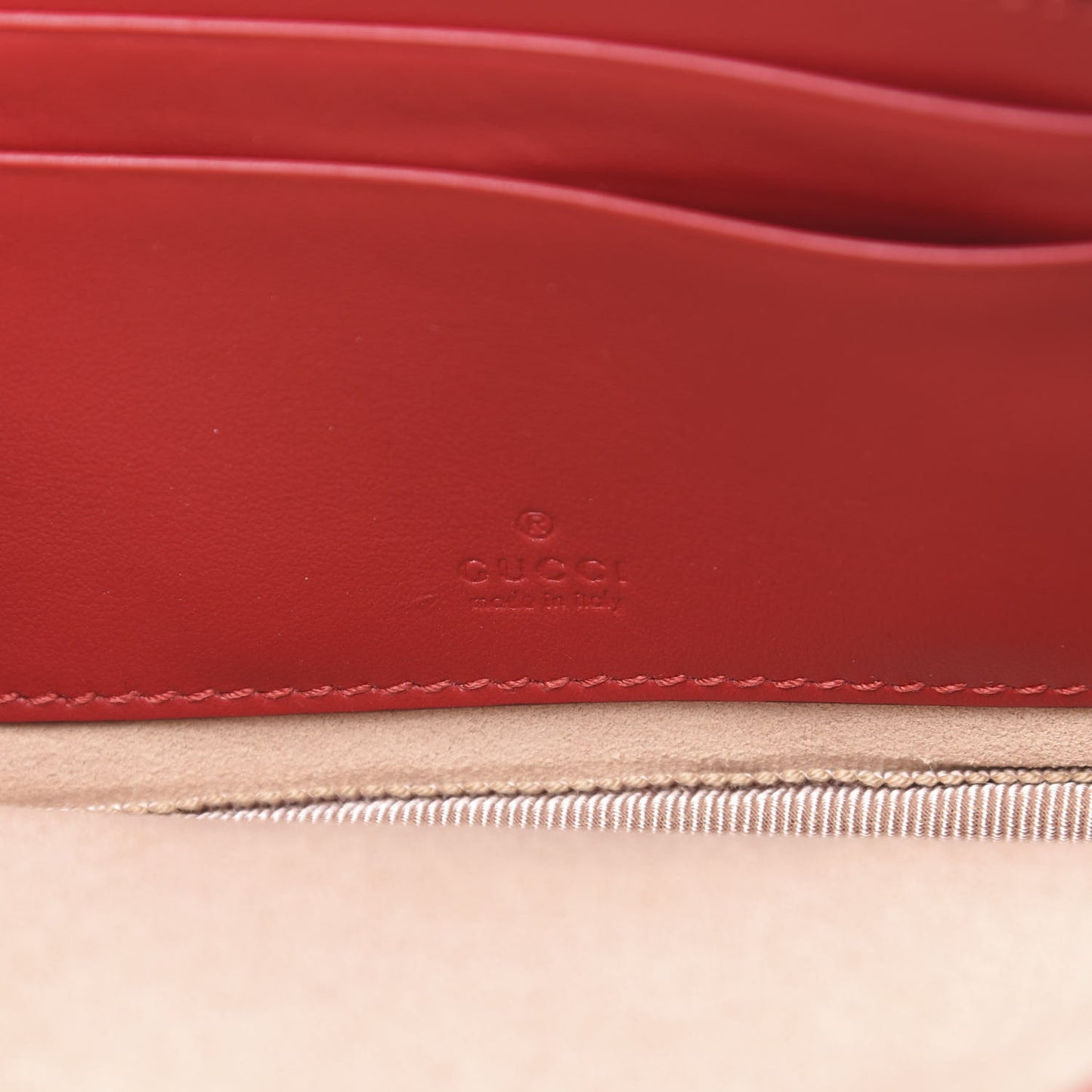 Calfskin Matelasse Mini GG Marmont Chain Crossbody Bag Hibiscus Red