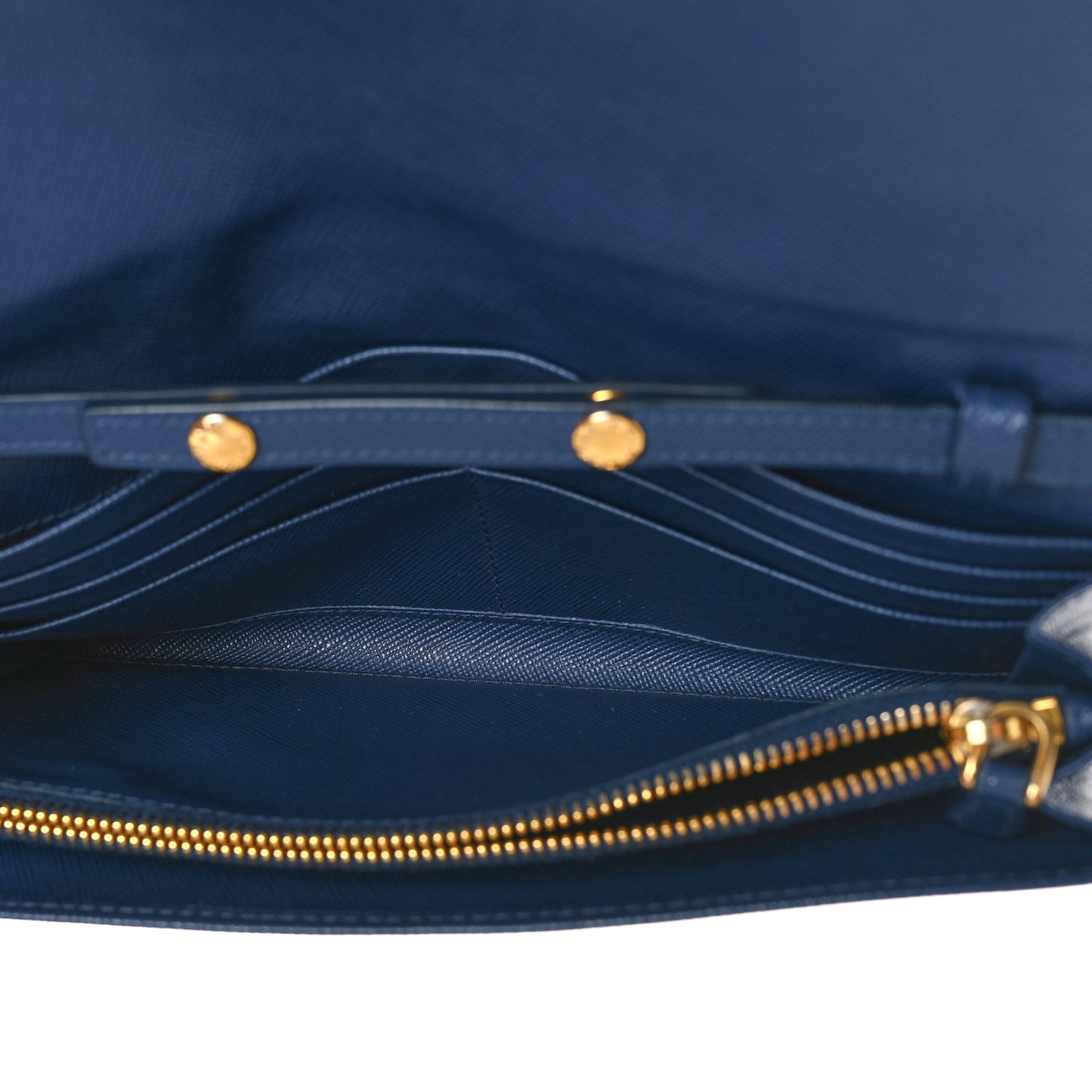 Saffiano Metal Oro Chain Wallet Bleutte