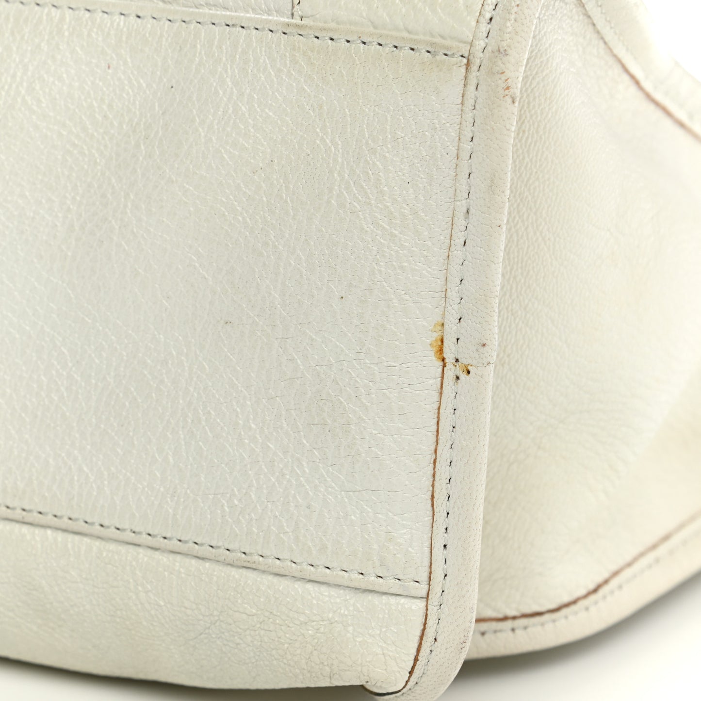 Chevre Gold Metallic Edge Hardware City White