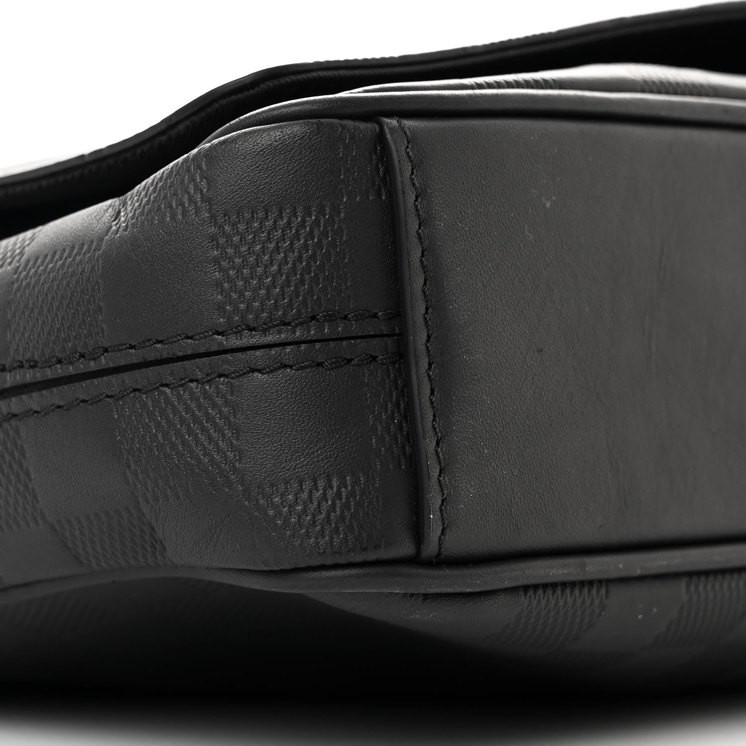 Louis Vuitton Damier Infini District PM Onyx 8 of 9