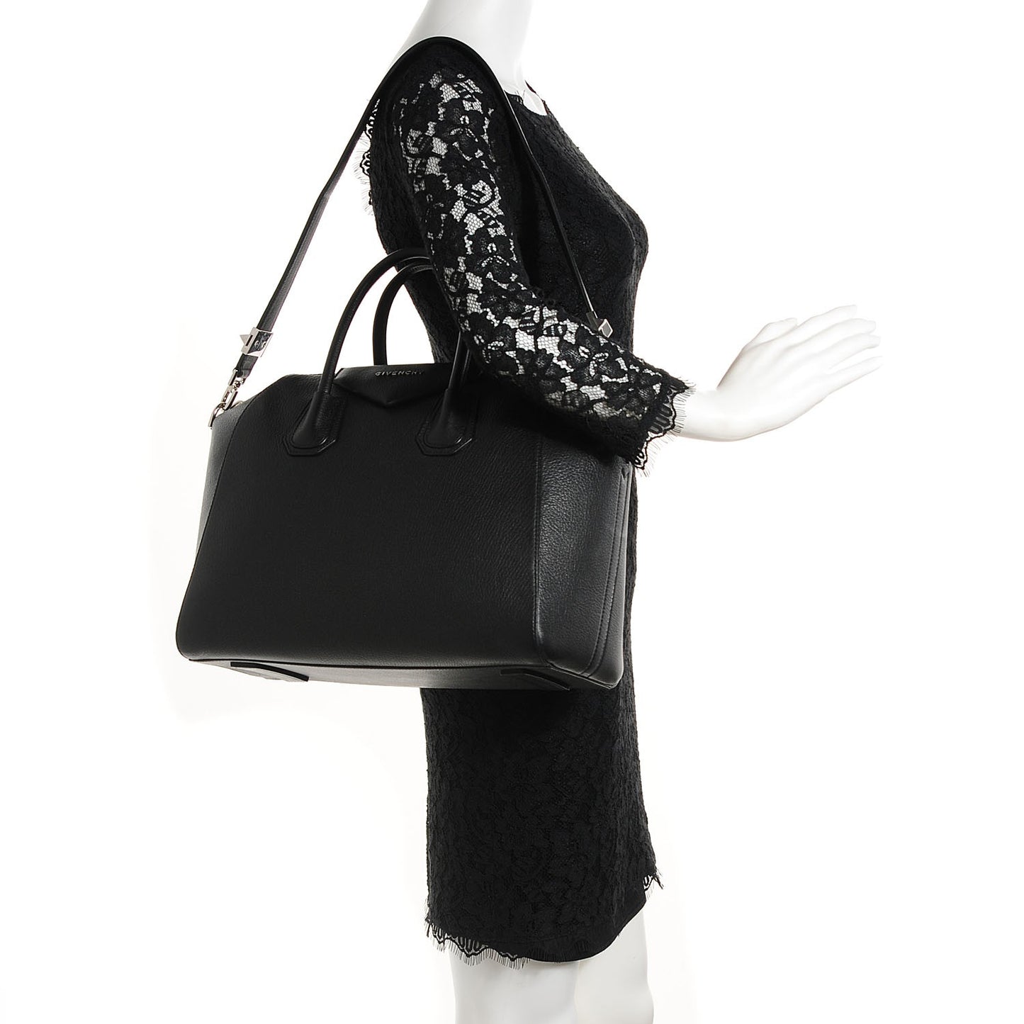 Sugar Goatskin Medium Antigona Black
