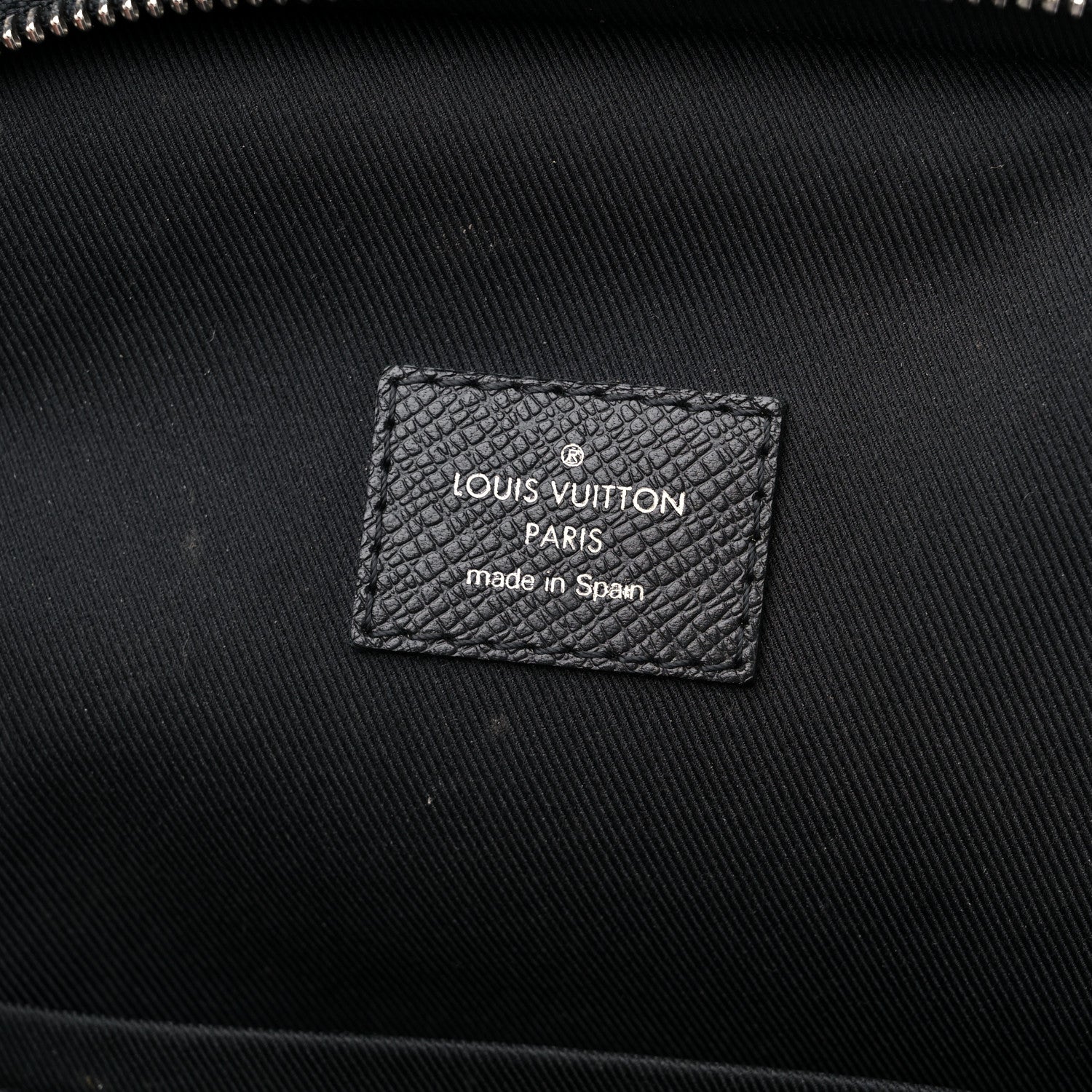 Louis Vuitton Taiga Avenue Sling Bag Ardoise 6 of 10