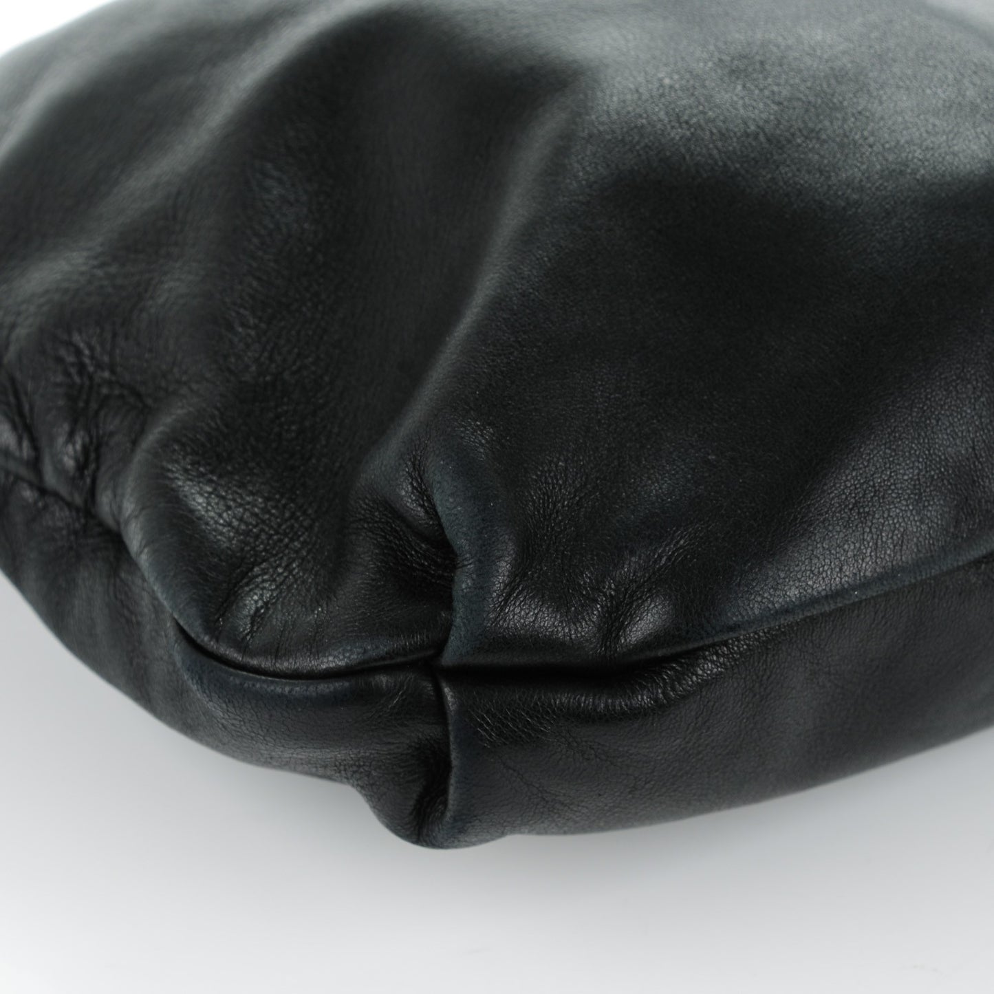Lambskin Soft and Chain Small Hobo Black