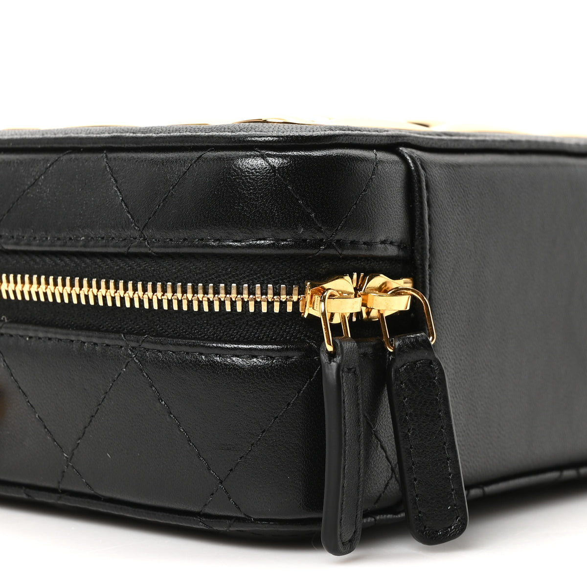 Lambskin Quilted Golden Plate Clutch With Chain Black
