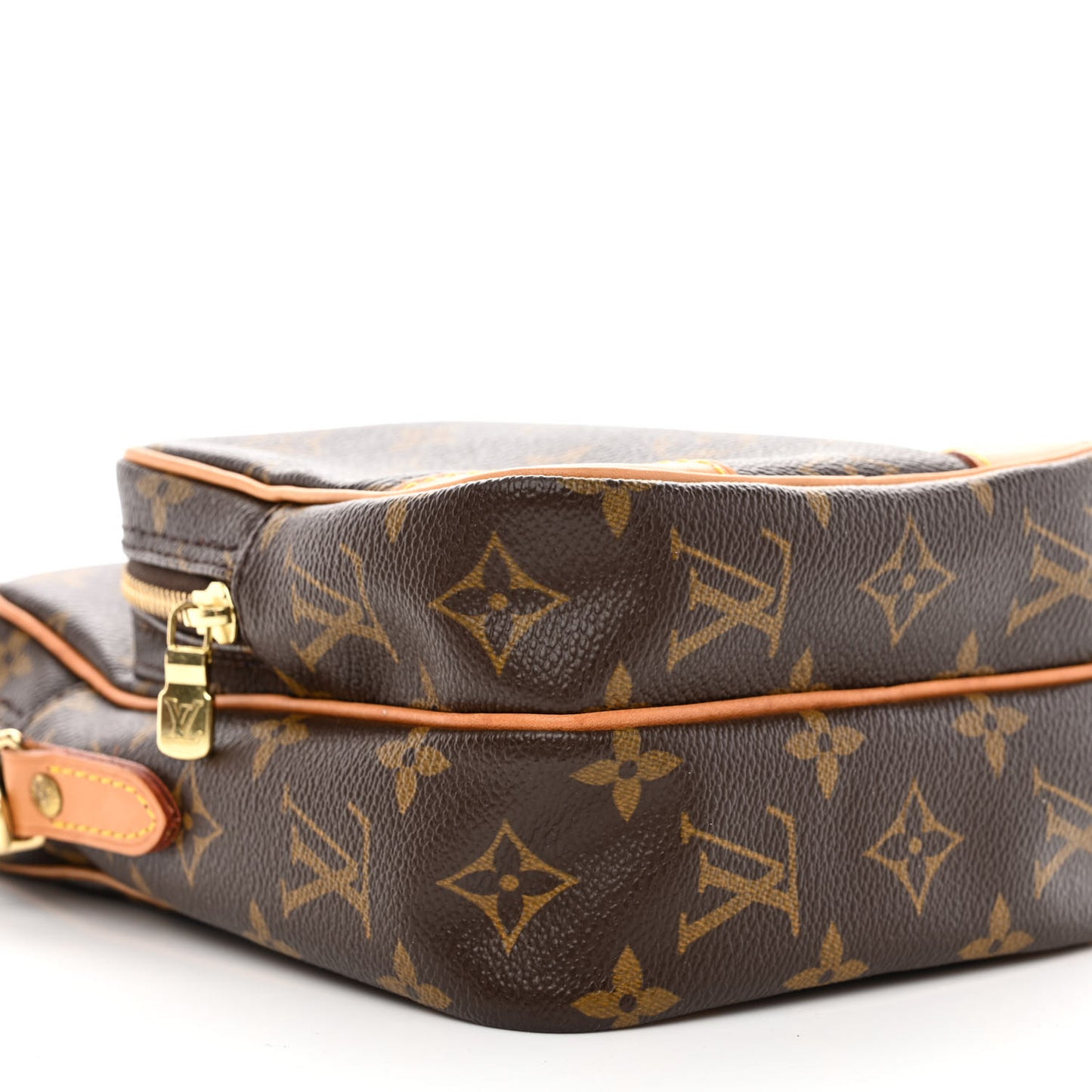Monogram Amazone