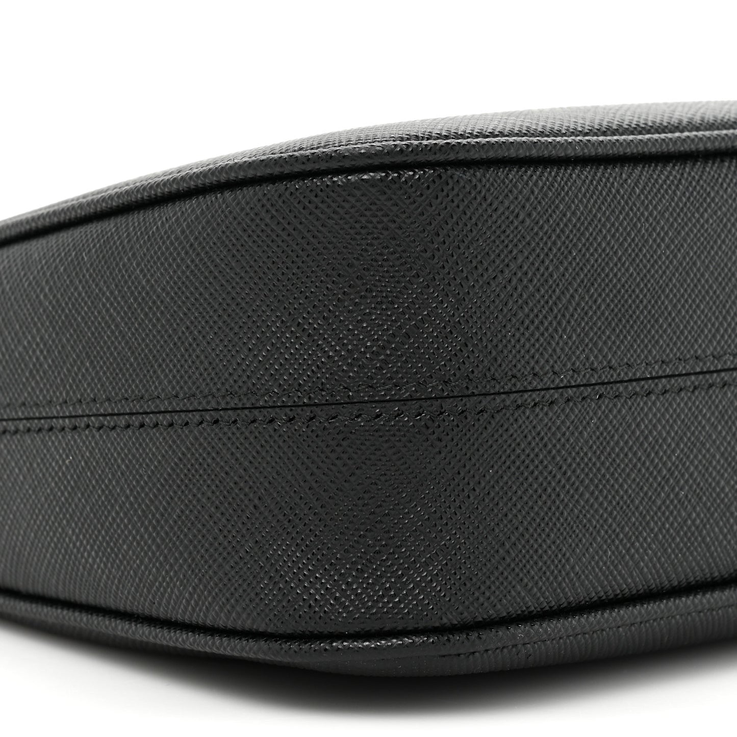 Saffiano Lux Re-Edition 2005 Shoulder Bag Black