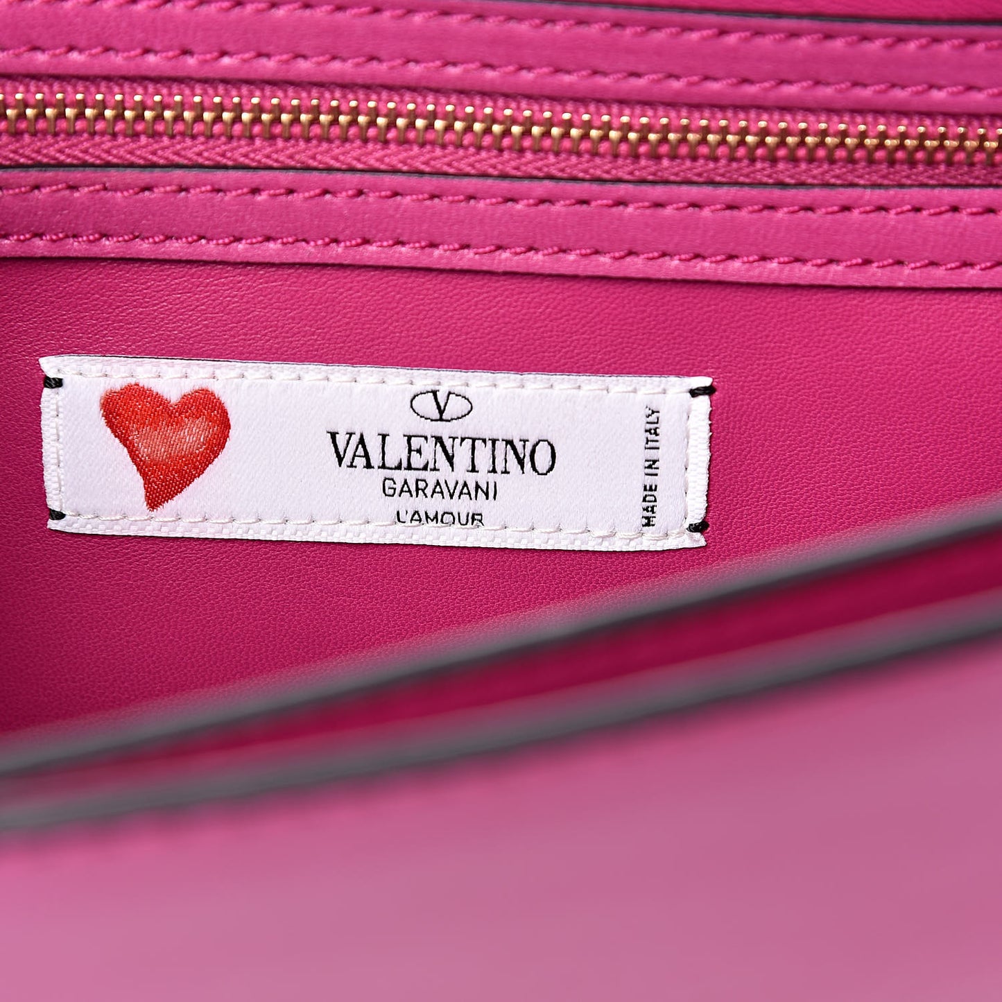 Shiny Nappa L'Amour Rockstud Shoulder Bag Fuxia