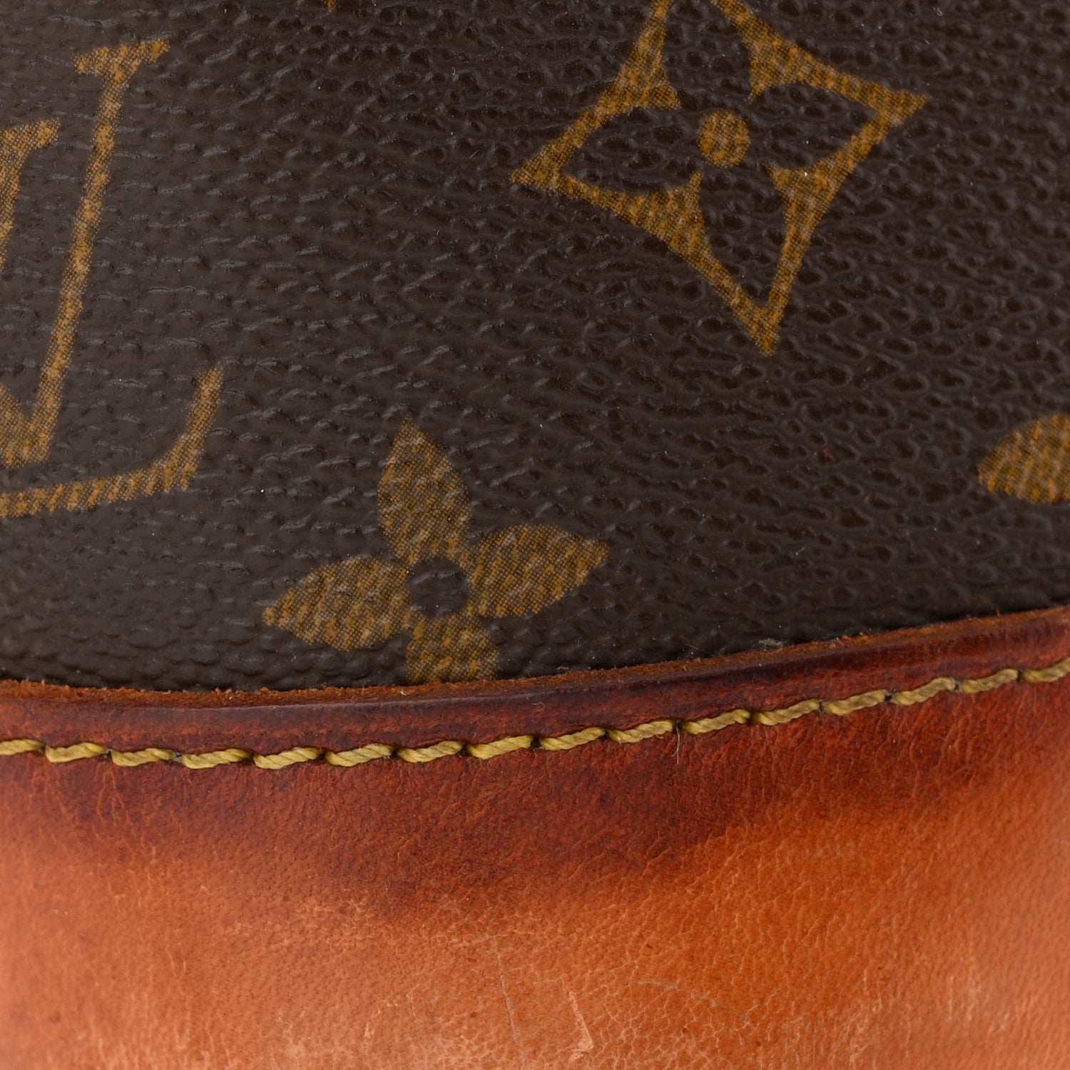 Louis Vuitton Monogram Alma PM 14 of 14
