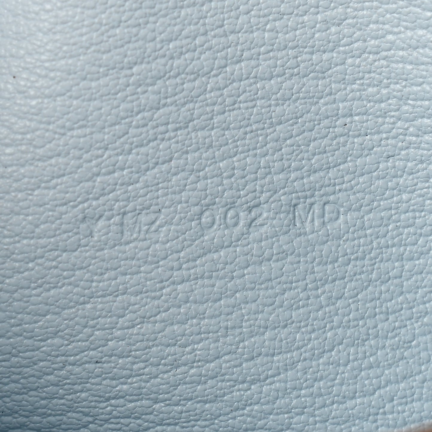 Chevre Mysore Kelly Pocket Compact Wallet Bleu Brume