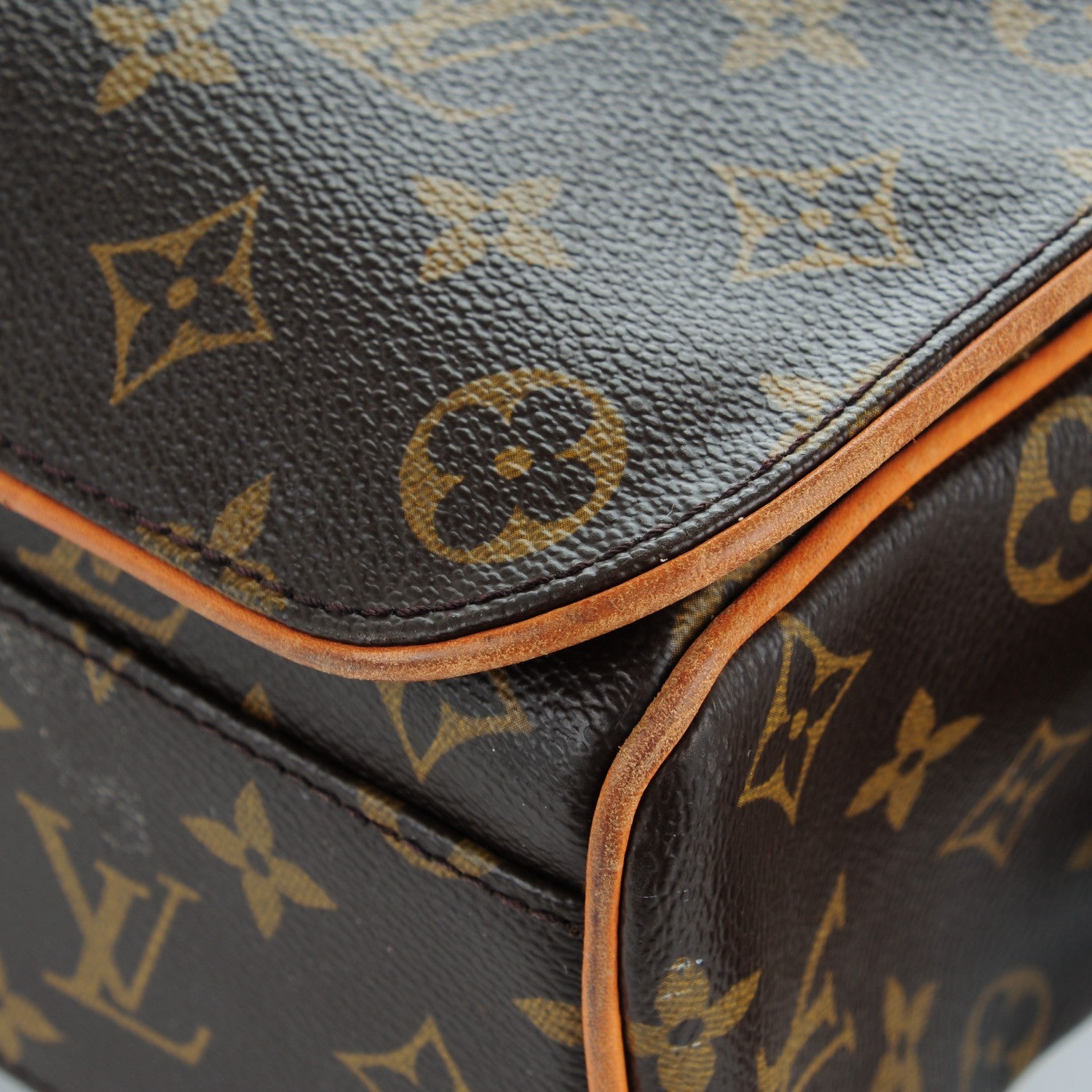 Louis Vuitton Monogram Abbesses Messenger Bag 9 of 9