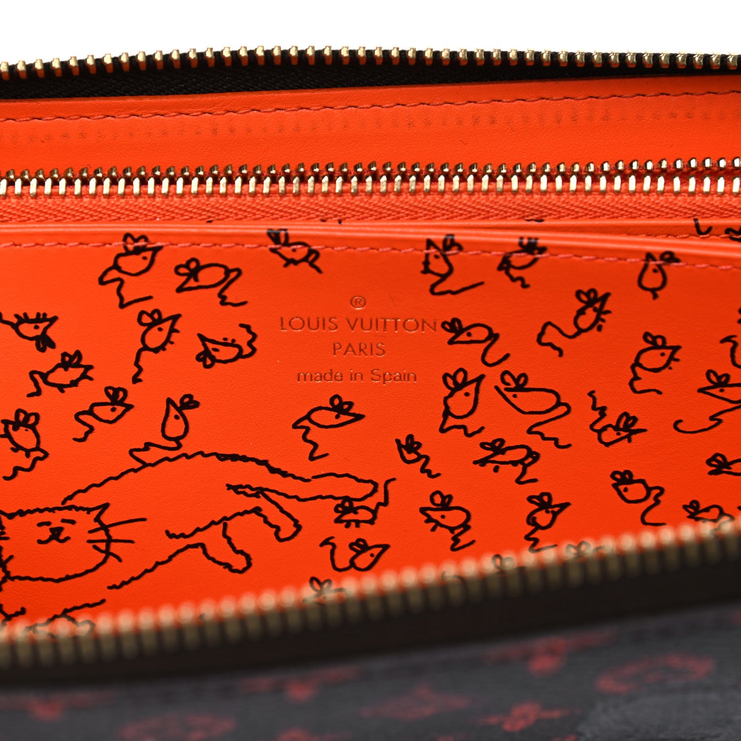 Catogram Zippy Wallet Marron