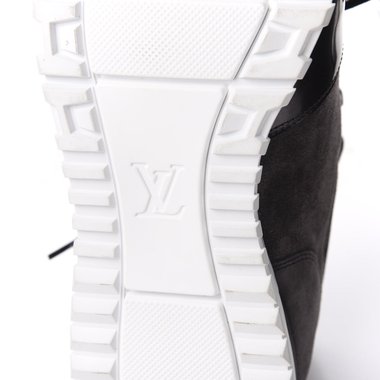 Metallic Patent Suede Run Away Sneakers 8.5 Grey