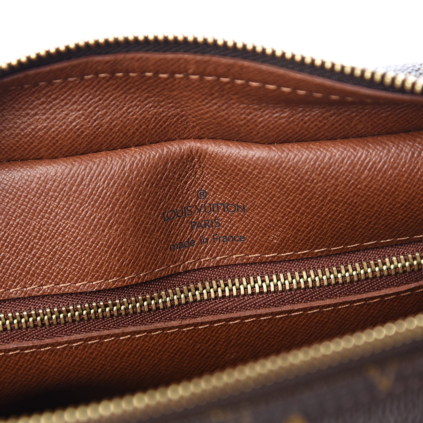 Monogram Nil 28